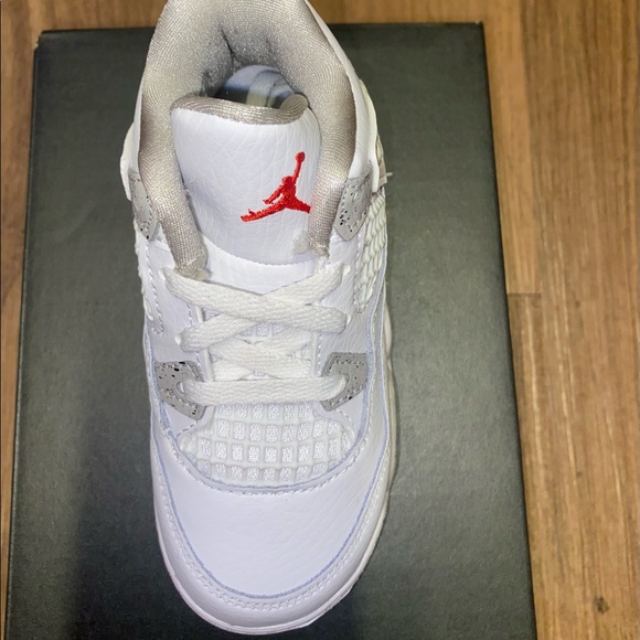 AIR JORDAN RETRO 4 TD ‘WHITE OREO’ - Picture 4 of 8